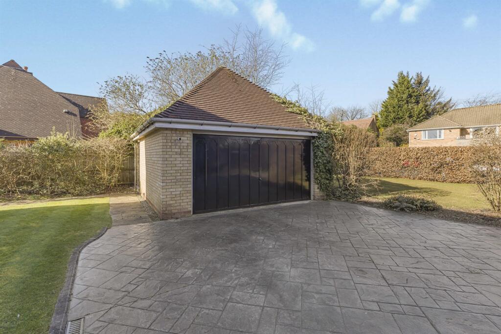 5 bedroom detached house for sale in Eyebrook Road, Bowdon, Altrincham, WA14